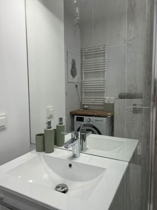 Apartment Olive In Bialoleka-Tarchomin Center Warsawa Bagian luar foto